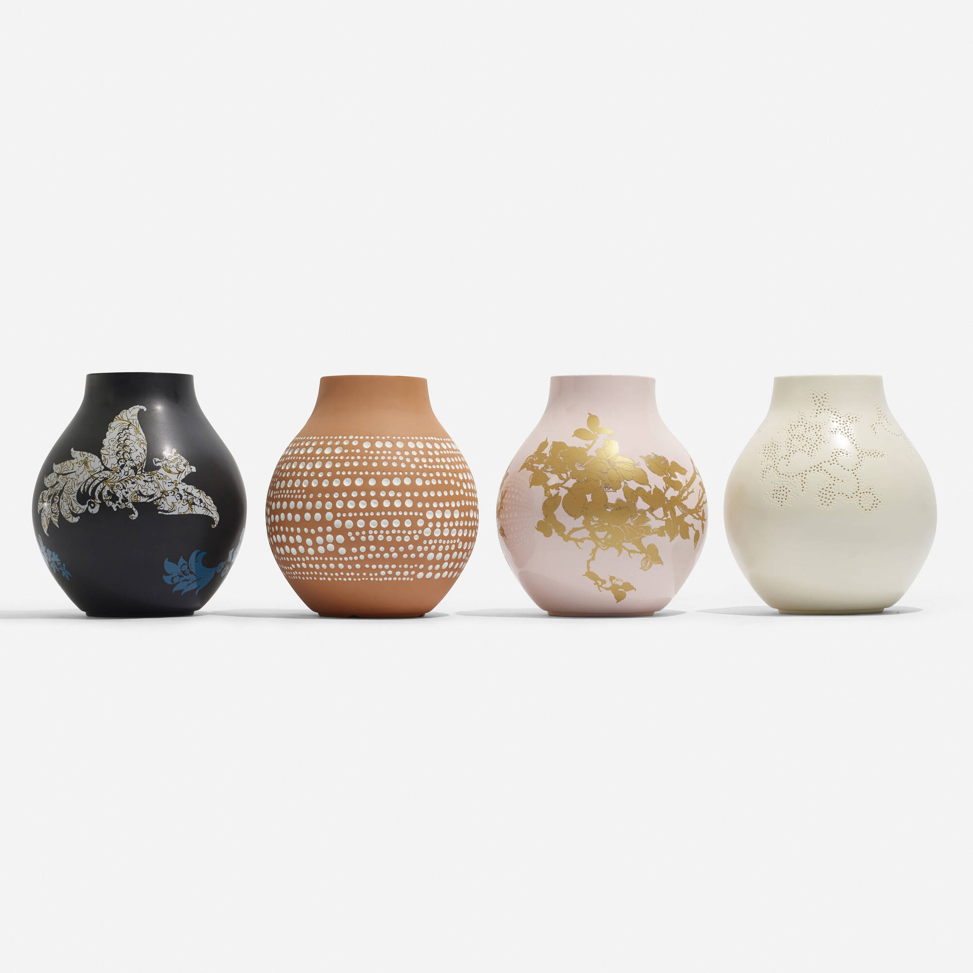 medeklinker emulsie weduwe 151: HELLA JONGERIUS, vases, set of four < Champion 100, 29 October 2020 <  Auctions | Wright: Auctions of Art and Design
