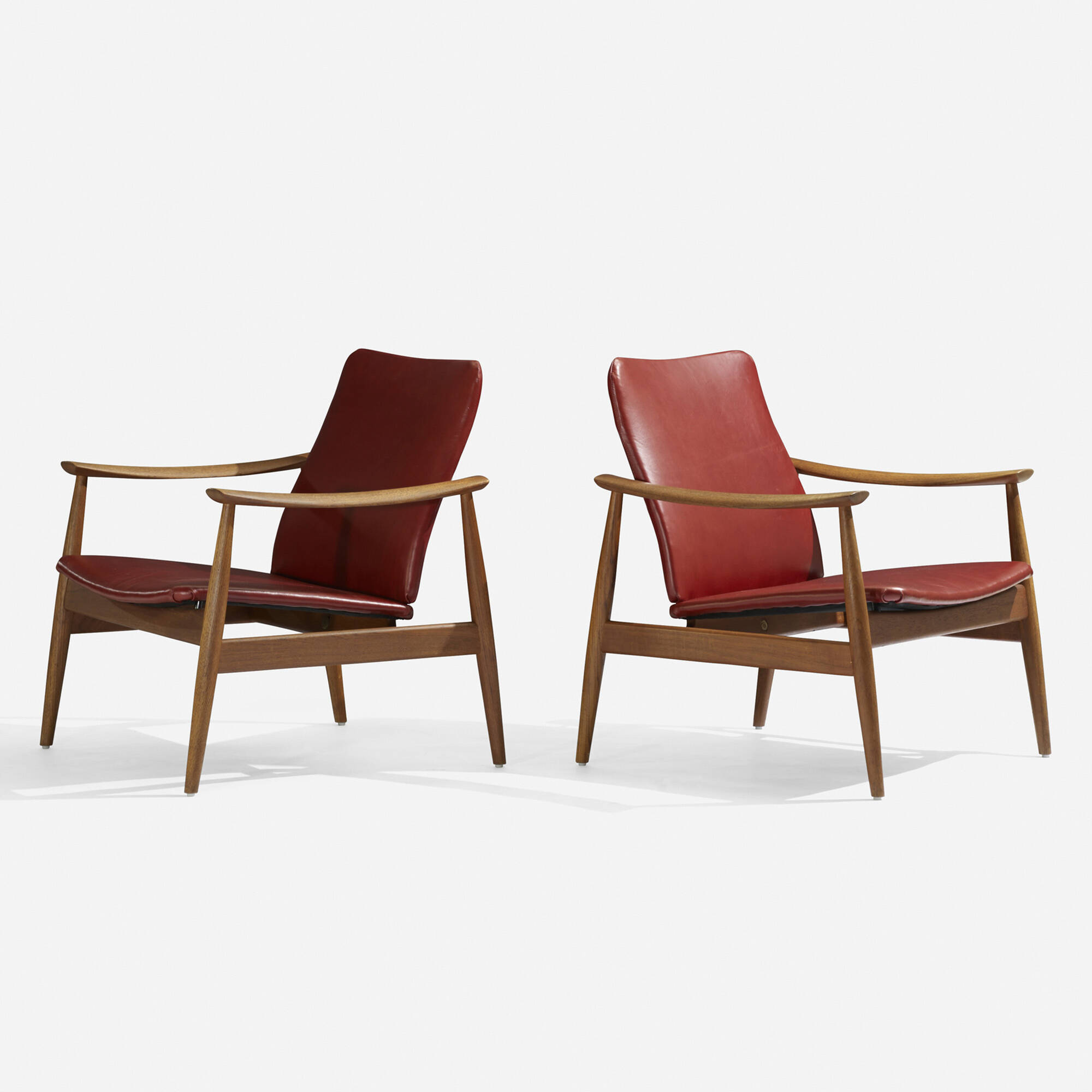 211: FINN JUHL, lounge chairs, pair < Scandinavian Design, 16 May 