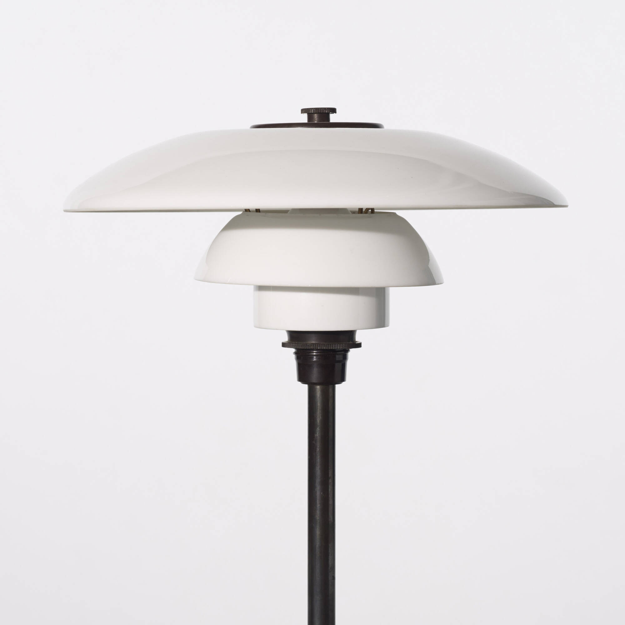 365 Poul Henningsen Ph 3 2 Table Lamp 8 May 14 Auctions Wright Auctions Of Art And Design