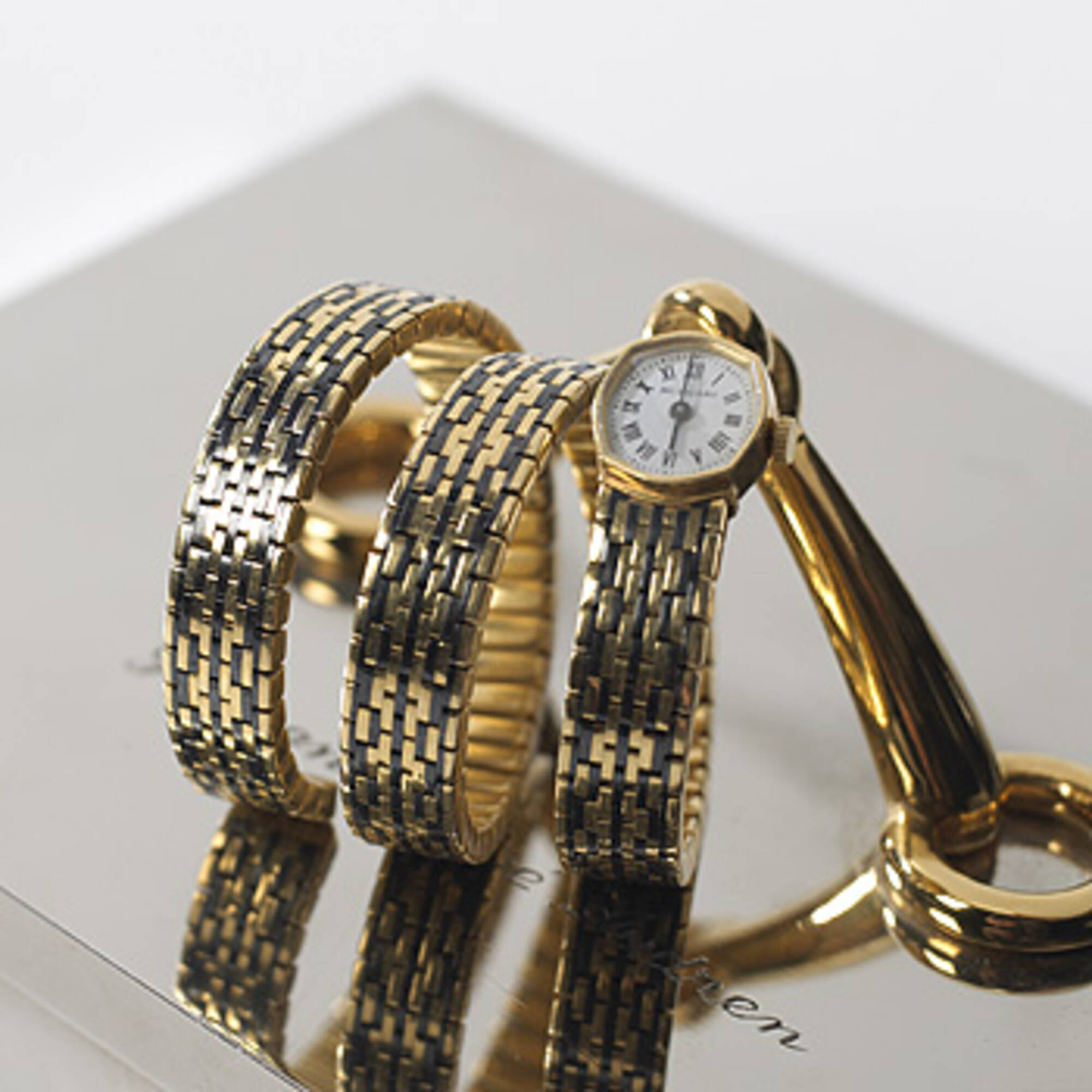 386: BULGARI, wrist watch < Branded Luxury, 14 June 2005 < Auctions |  Wright: Auctions of Art and Design